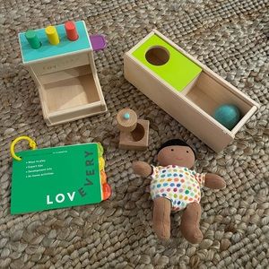Lovevery ‘the thinker’ play kit, months 11-12